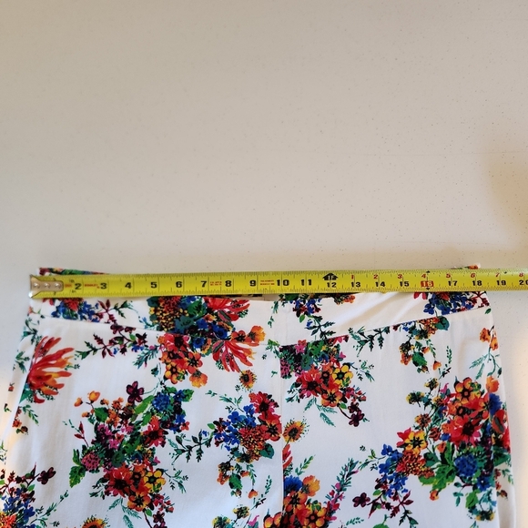 Laundry Shelli Segal White Floral Capri Pants Cropped Womens Size 14 Office Cute - Picture 6 of 8